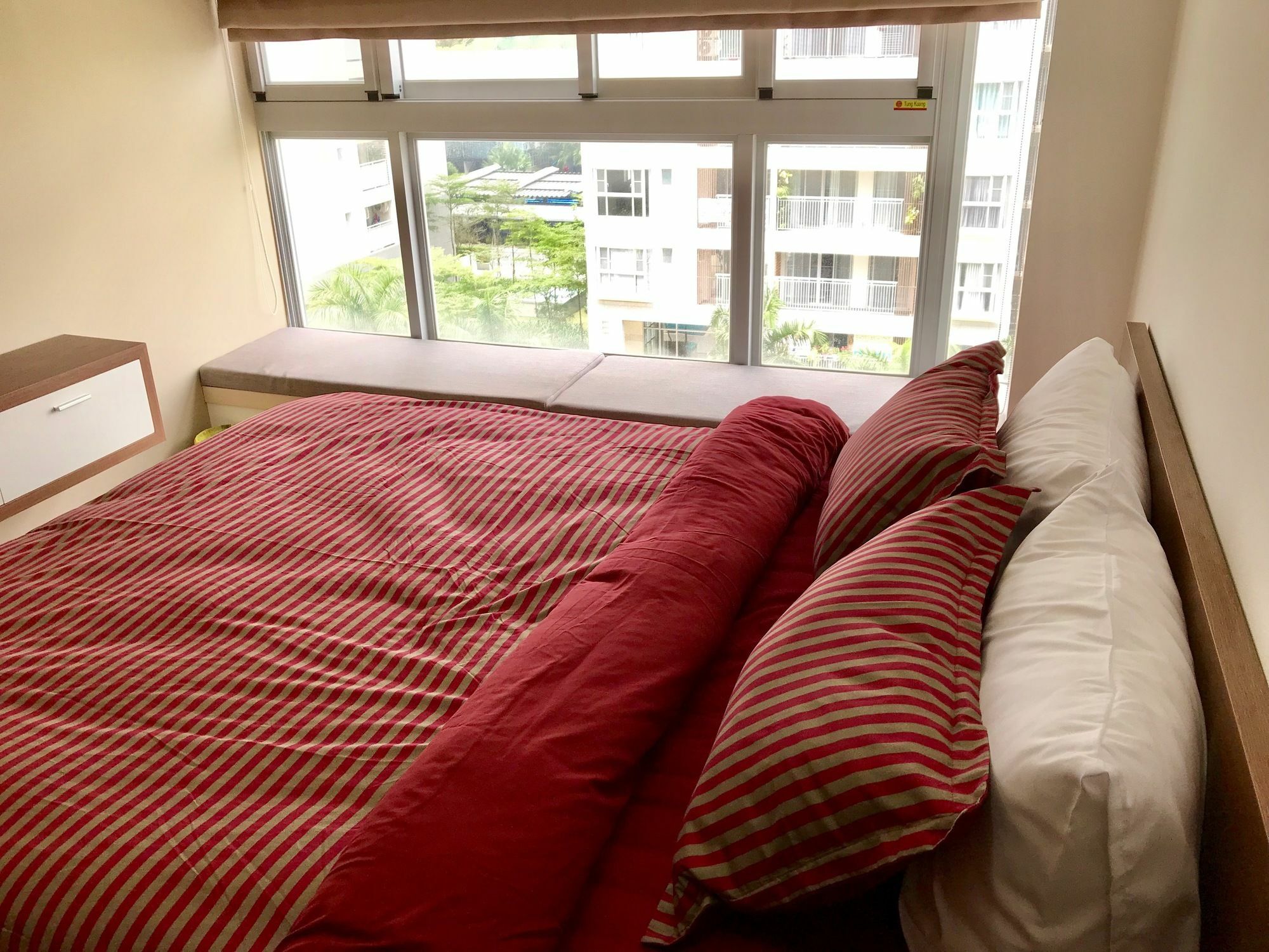 Căn hộ Jennifer Luxury 2br Sw Pool *